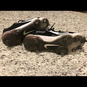 Nike mens Mike Trout baseball cleats